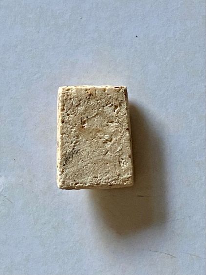 นางกวักจิ๋ว หลวงพ่อทาบ วัดกระบกขึ้นผึ้ง ระยอง ปี 2505 เนื้อผงพุทธคุณ รูปที่ 2