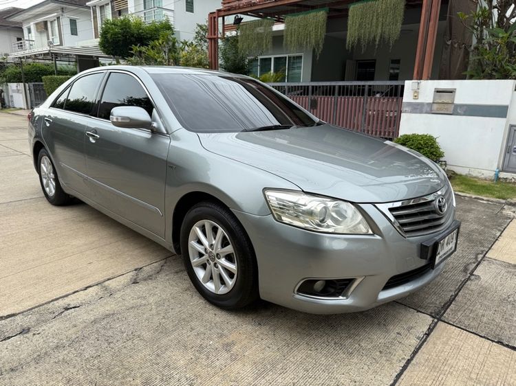 รถ Toyota Camry 2.0 G สี บรอนซ์เงิน