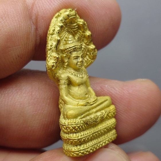 พระนาคปรก หลวงพ่อศิลา รุ่นมรดกโลก เนื้อกะหลั่ยทอง พิมพ์ใหญ่ พุทธาภิเษก วัดบวรนิเวศวิหาร โดย สมเด็จพระสังฆราช ญสส เป็นประธานในพิธี ออกวัด รูปที่ 5