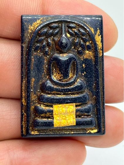 พระสมเด็จพิมพ์ปรกโพธิ์อกครุฑ ปิดแผ่นทองคำ 2411 เนื้อทรายเงินหิน แห่งความร่ำรวย และเชื่อกันว่าช่วยเสริมโชคลาภ เงินทอง และความเจริญรุ่งเรือง รูปที่ 7