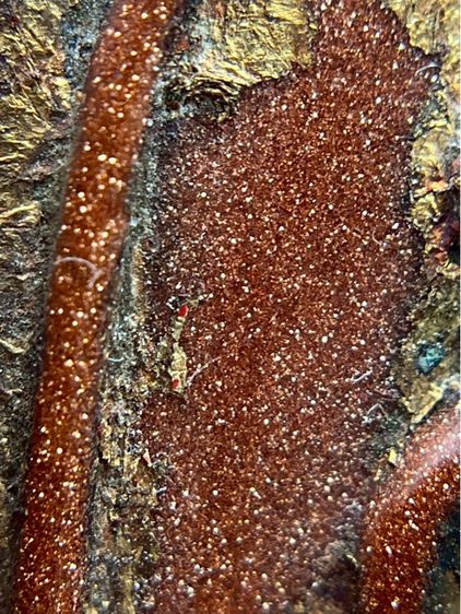 พระสมเด็จพิมพ์ใหญ่เนื้อทรายทองหินแห่งความร่ำรวยโดยเชื่อว่าช่วยดึงดูดโชคลาภ เงินทอง และความเจริญรุ่งเรือง ความมั่งคั่ง รูปที่ 9