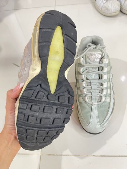 รองเท้า รูปที่ 4