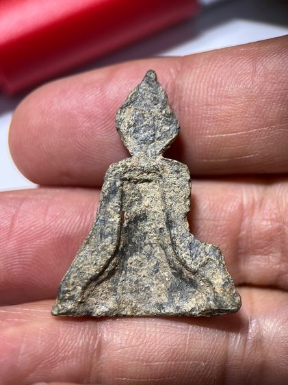 พระร่วงนั่งหลังลิ่ม สุโขทัย รูปที่ 2