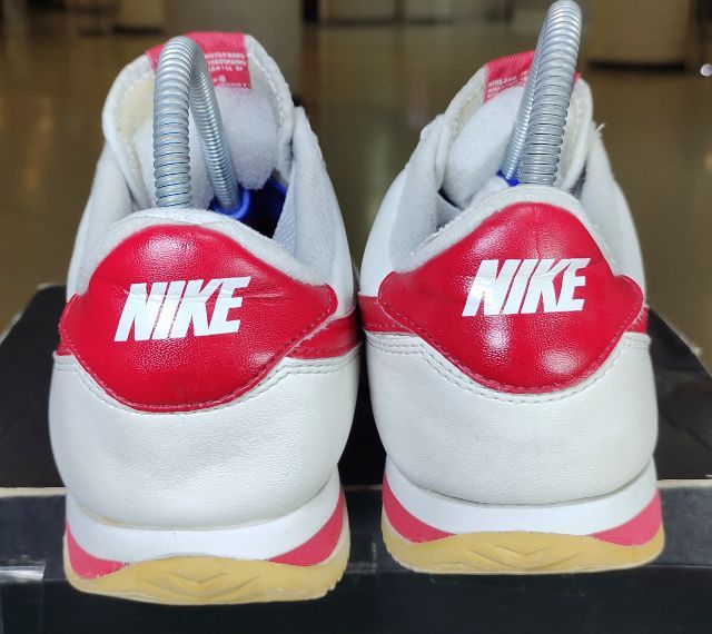 รองเท้า💥 Nike 💥ของแท้‼️รายพิเศษ สวยๆ ...สภาพดี💥มี 2 คู่ไซร์ 40,40.5 รูปที่ 8
