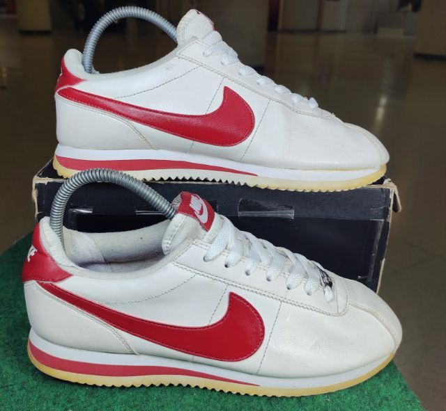 รองเท้า💥 Nike 💥ของแท้‼️รายพิเศษ สวยๆ ...สภาพดี💥มี 2 คู่ไซร์ 40,40.5 รูปที่ 12