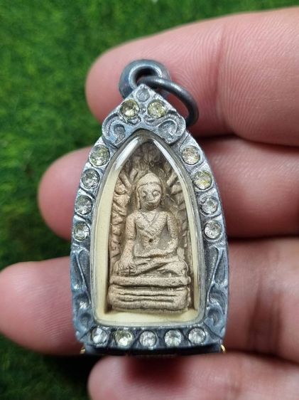 พระรอดเก่าๆ