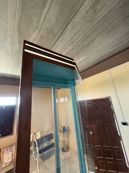 ตู้โชว์หุ่นเข้ามุมหน้าร้าน ไม้สักแท้ทั้งหลัง รูปที่ 3