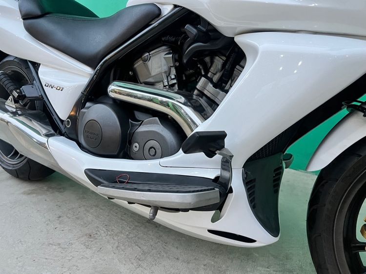 Honda DN-01 ฉลามบก สีขาวมุก เครื่องยนต์680cc. V-Twinหัวฉีด รูปที่ 8
