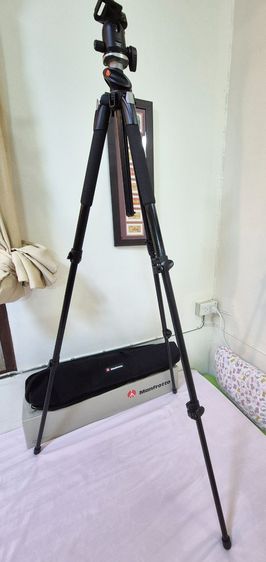 Manfrotto ขาตั้งกล้อง Aluminum Alloy Tripod รุ่น 190XPROB พร้อมหัวบอล 496RC2 มือสอง สภาพใหม่มาก แทบไม่ได้ใช้งาน รูปที่ 6