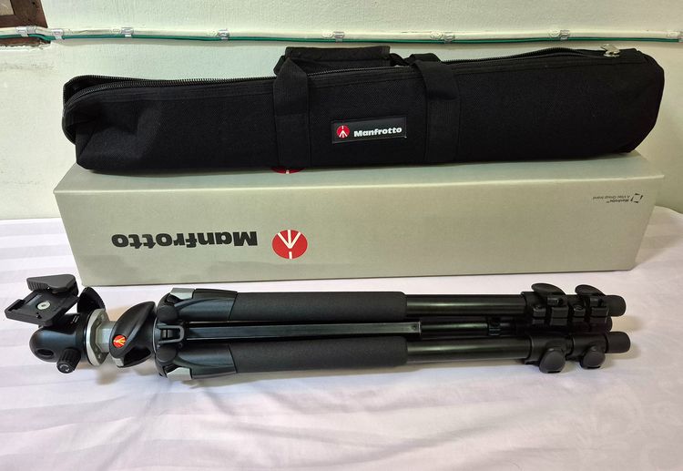 Manfrotto ขาตั้งกล้อง Aluminum Alloy Tripod รุ่น 190XPROB พร้อมหัวบอล 496RC2 มือสอง สภาพใหม่มาก แทบไม่ได้ใช้งาน รูปที่ 4