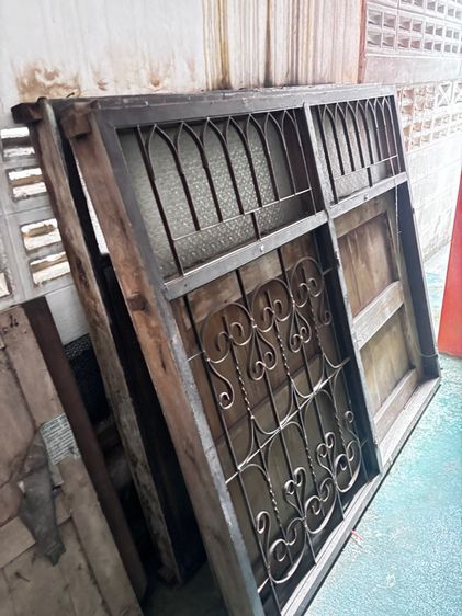 หน้าต่างไม้สัก  รูปที่ 3