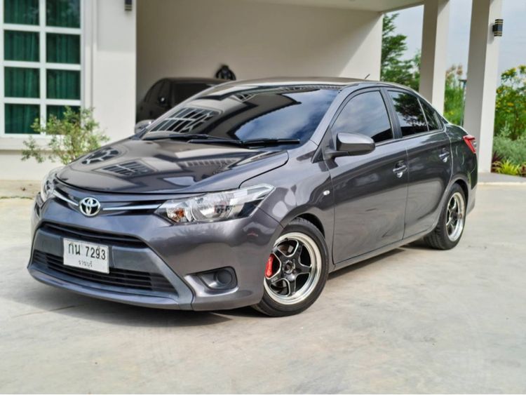 รถ Toyota Vios 1.5 J สี เทา