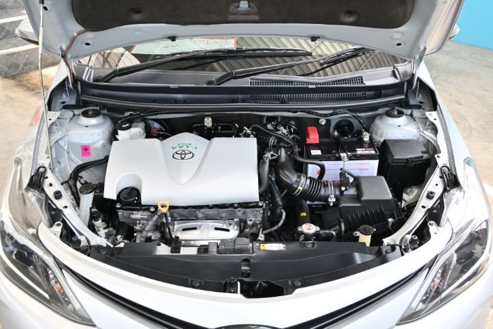 Toyota Vios 2020 1.5 Mid Sedan เบนซิน เกียร์อัตโนมัติ เทา รูปที่ 4