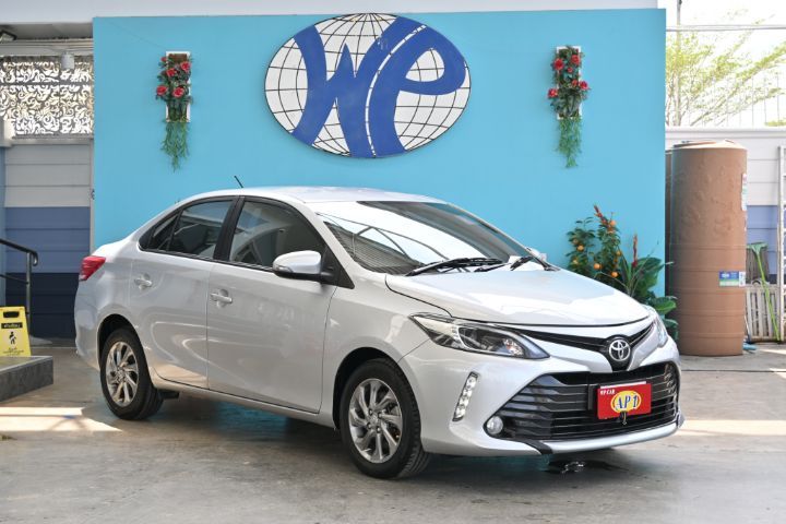 รถ Toyota Vios 1.5 Mid สี เทา