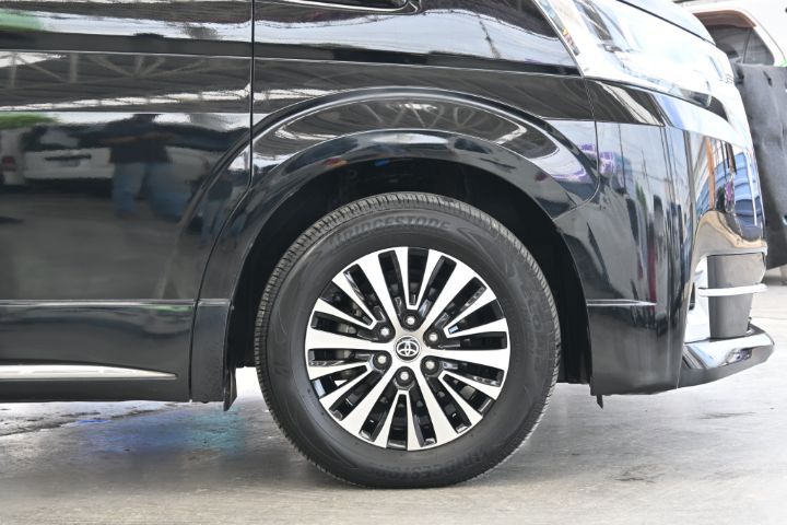 Toyota Majesty 2020 2.8 Standard Van ดีเซล เกียร์อัตโนมัติ ดำ รูปที่ 3