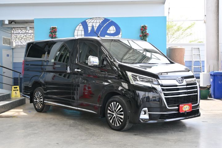 รถ Toyota Majesty 2.8 Standard สี ดำ
