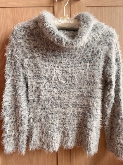 เสื้อไหมพรมคอเต่าแฟชั่นสีเทา รูปที่ 2