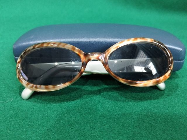 แว่นตากันแดดท่านหญิงแบรนด์ Zagato รุ่น mod.5022 made in Italy แท้ ลายจะออก Giraffe ทรงวินเทจ กระจกจะออกดำเขียว.ขนาดหน้ากว้าง 12ซม. รูปที่ 7