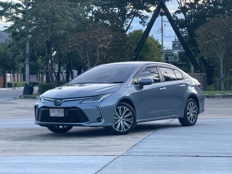 รถ Toyota Altis 1.8 Hybrid High สี เทา