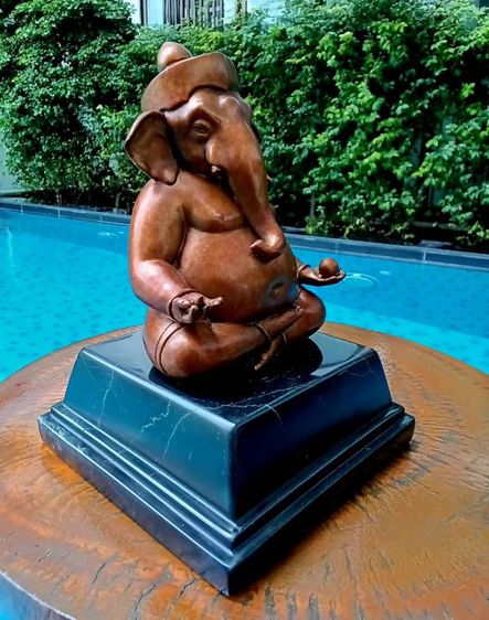 พระพิฆเนศ บำเพ็ญเพียร หน้าตัก5นิ้ว สูง17เซ็นต์ กว้าง12เซ็นต์ ลึก8เซ็นต์ เนื้อบรอนซ์ หมายเลขที่9 ฐานหิน มีใบรับรองศิลปิน  รูปที่ 12