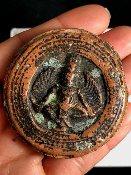 พิมพ์พระนารายณ์ เนื้อดินไม่ทราบที่ รูปที่ 2