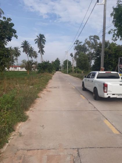 ขายที่ดิน5ไร่2งานห่างถนนมอเตอร์เวย์400ม.