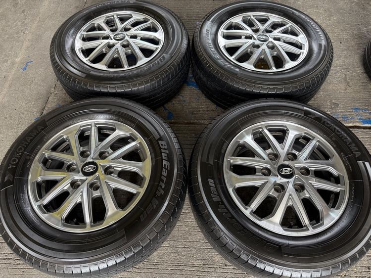 Hyundai H-1. ขอบ 16 นิ้ว 🛞 รูปที่ 2