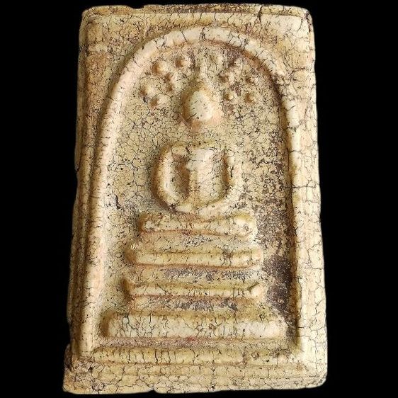 ปรกโพธิ์ หลังลายดอกพิกุล.