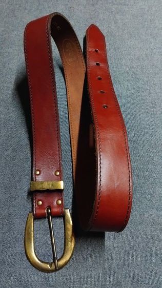 เข็มขัดหนังแท้แบรนด์Lois เอว36-41 กว้าง1.6 ยาวรวมหัว49นิ้ว
สภาพสวย
