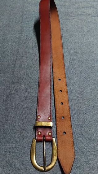 เข็มขัดหนังแท้แบรนด์Lois เอว36-41 กว้าง1.6 ยาวรวมหัว49นิ้ว
สภาพสวย
 รูปที่ 6