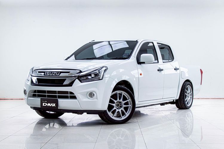 รถ Isuzu D-MAX 1.9 S สี ขาว