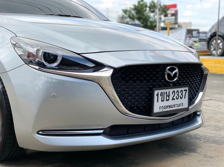 Mazda Mazda 2 2021 1.3 SP Sports Sedan เบนซิน ไม่ติดแก๊ส เกียร์อัตโนมัติ เงิน รูปที่ 2