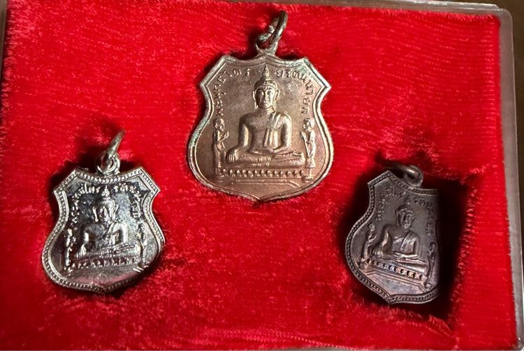 ชุดเหรียญสามกษัตริย์หลวงพ่อโตวัดพนัญเชิงปี2517 รูปที่ 2