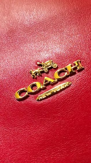 กระเป๋า Coach สีแดง  รูปที่ 2