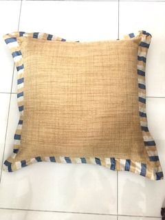 อื่นๆ ซื้อเลย สวยงาม 2 Large Sofa Pillows