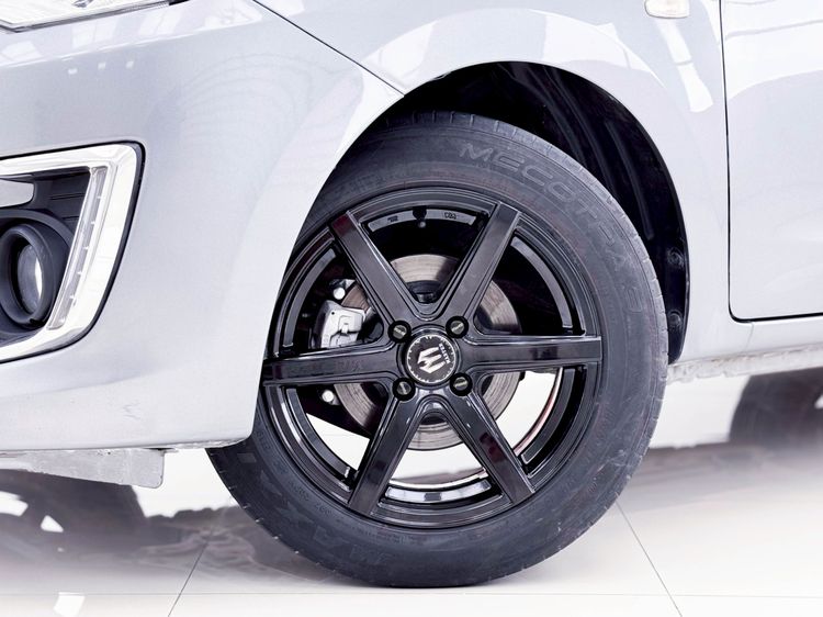 Mitsubishi Attrage 2017 1.2 GLX Sedan เบนซิน ไม่ติดแก๊ส เกียร์ธรรมดา เทา รูปที่ 4