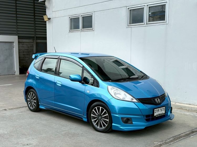 รถ Honda Jazz 1.5 V i-VTEC สี ฟ้า