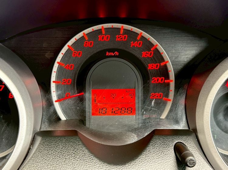 Honda Jazz 2013 1.5 V i-VTEC Sedan āđāļāļāļāļīāļ āđāļĄāđāļāļīāļāđāļāđāļŠ āđāļāļĩāļĒāļĢāđāļāļąāļāđāļāļĄāļąāļāļī āļāđāļē āļĢāļđāļāļāļĩāđ 3