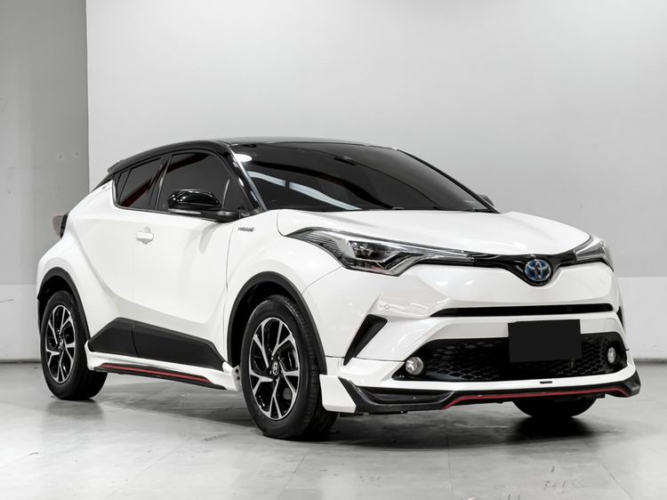 Toyota C-HR 2019 1.8 HV Hi Utility-car ไฮบริด เกียร์อัตโนมัติ ขาว รูปที่ 3