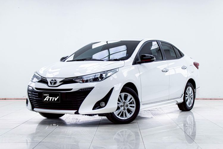 Toyota Yaris ATIV 2018 1.2 S Sedan เบนซิน ไม่ติดแก๊ส เกียร์อัตโนมัติ ขาว