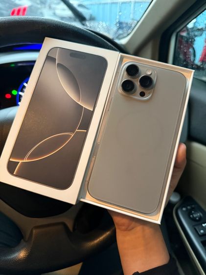 iPhone 16 pro max 256 gb natural titanium 