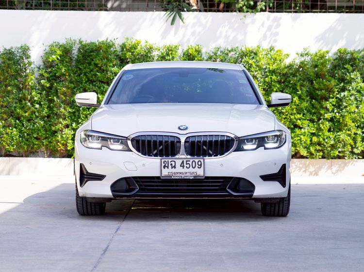 BMW Series 3 2020 320d Sedan ดีเซล ไม่ติดแก๊ส เกียร์อัตโนมัติ ขาว รูปที่ 2