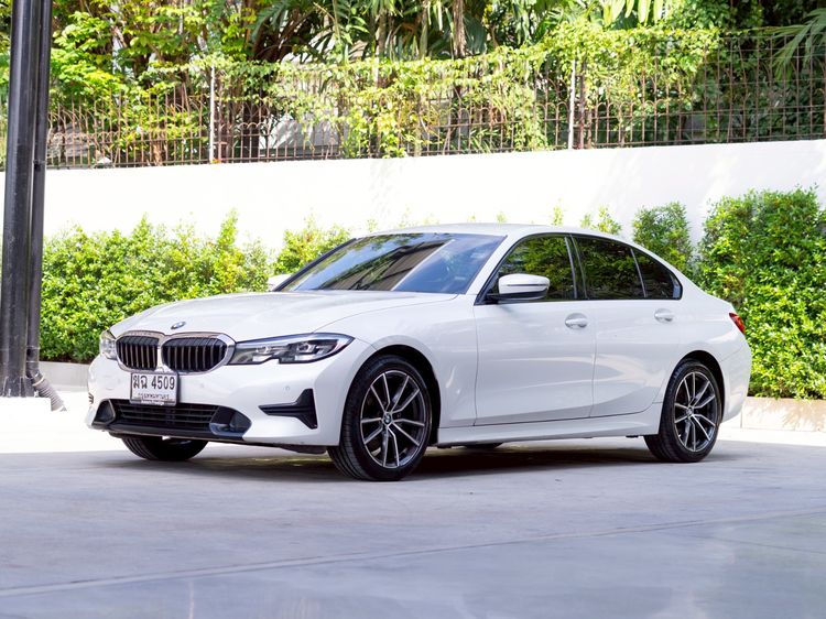 BMW Series 3 2020 320d Sedan ดีเซล ไม่ติดแก๊ส เกียร์อัตโนมัติ ขาว รูปที่ 3