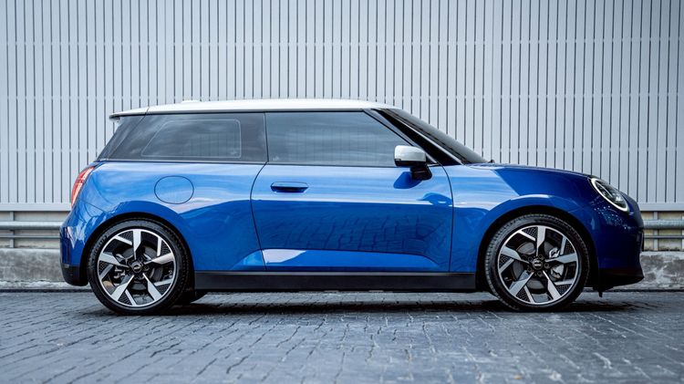 Mini COOPER 2024 รุ่นย่อยอื่นๆ Sedan ไฟฟ้า ไม่ติดแก๊ส เกียร์อัตโนมัติ น้ำเงิน รูปที่ 4