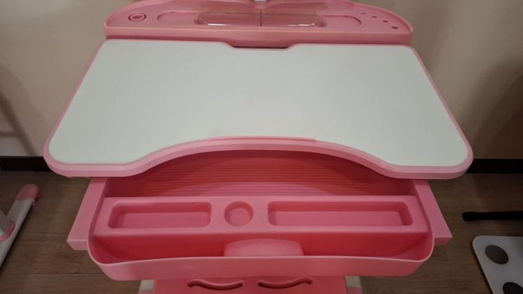 โต๊ะและเก้าอี้ สำหรับเด็ก แบบปรับระดับความสูงได้ 