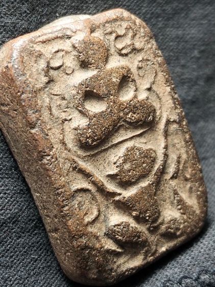 หลวงพ่อปานเนื้อดินครับทรงครุฑ รูปที่ 17