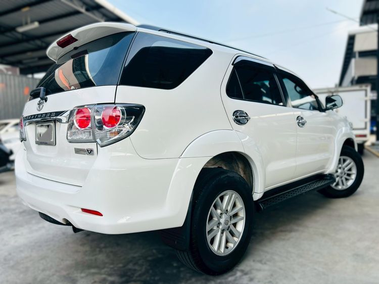Toyota Fortuner 2014 2.5 V Utility-car ดีเซล ไม่ติดแก๊ส เกียร์อัตโนมัติ ขาว รูปที่ 2