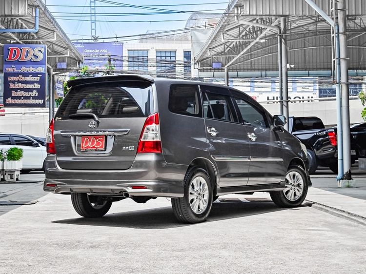 Toyota Innova 2014 2.0 V Utility-car เบนซิน LPG เกียร์อัตโนมัติ เทา รูปที่ 2