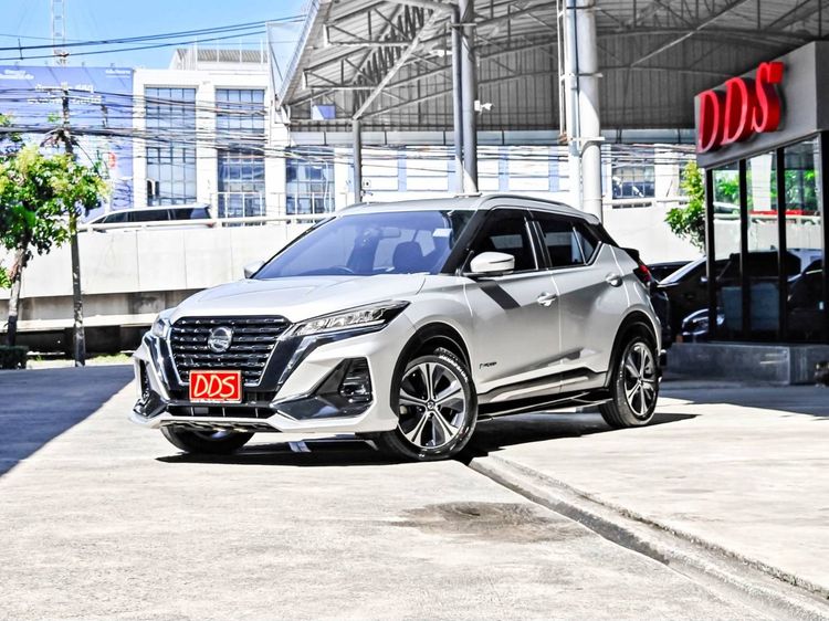 รถ Nissan Kicks 1.2 V สี เทา
