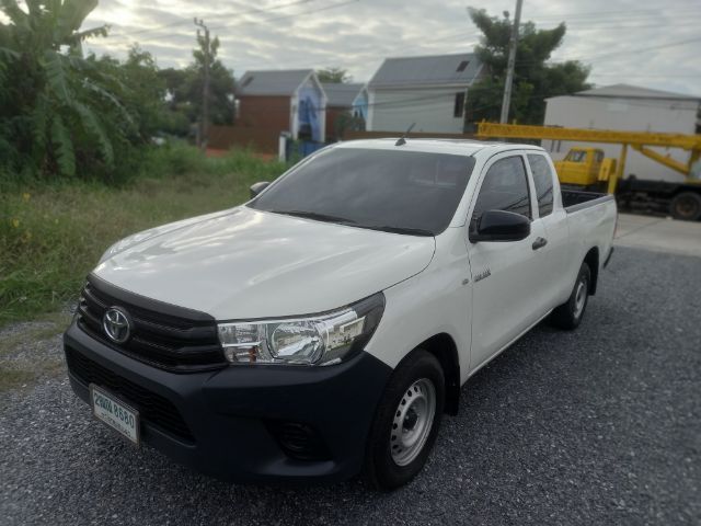 Toyota Hilux Revo 2018 2.4 J Plus Pickup ดีเซล เกียร์ธรรมดา ขาว รูปที่ 2